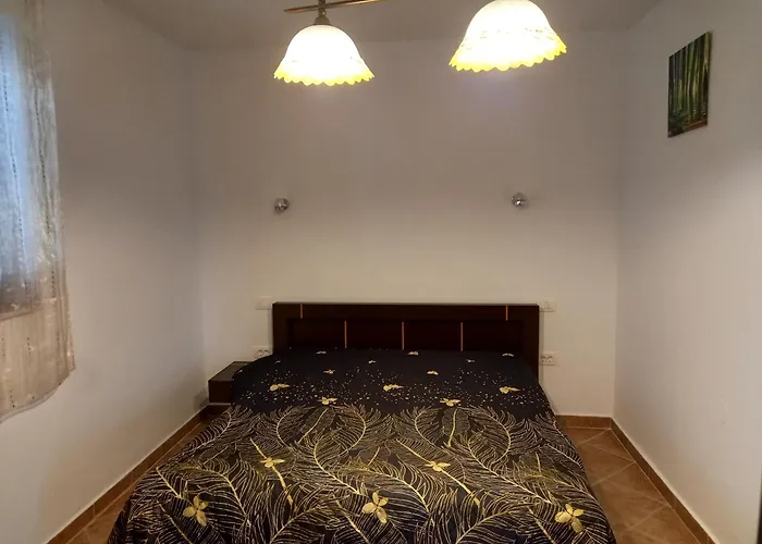 Solinska Pot 公寓 波尔托罗